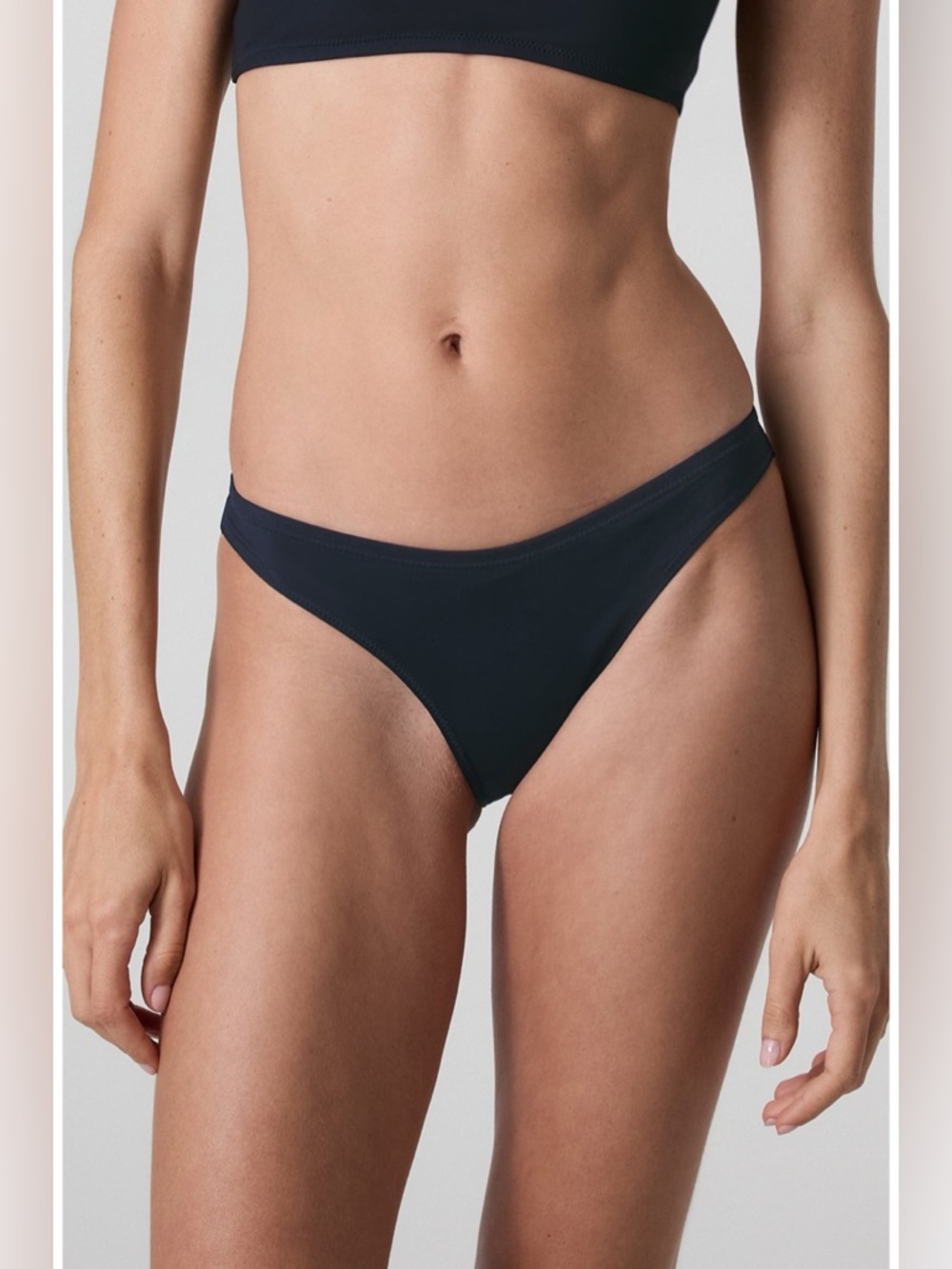 NWT Vuori Women’s Aqua Bikini Bottom VW709 Black Size Medium (6-8) - Picture 3 of 10